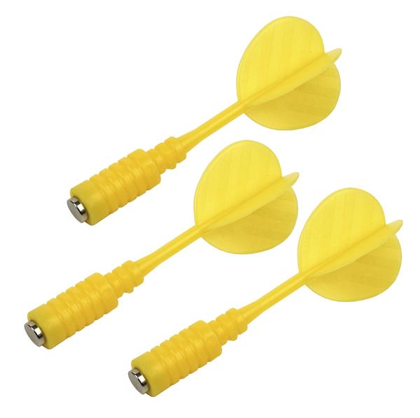 Gelbe Magnet-Darts mit Kunststoffflügeln, ideal für Dartscheiben und Indoor-Spiele.