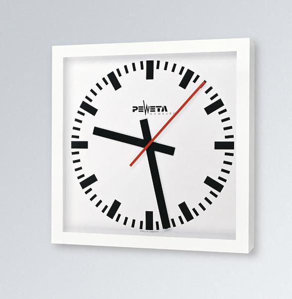 Peweta Großraum-Wanduhr quadratisch, quadratisch mit Balkenziffern, 40 x 40 cm, Funkuhr, Batteriebetrieb 2 x 1,5 V